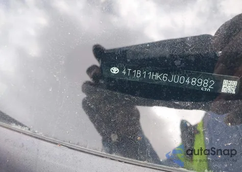 2018 Toyota Camry Se z USA, uszkodzony, nr VIN 4T1B11HK6JU048982